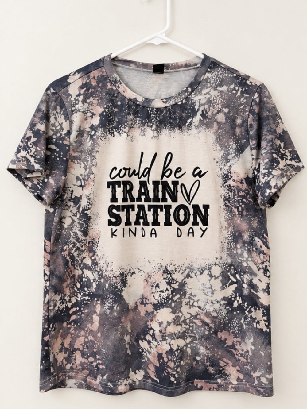 Emery Rose Train Station Kinda Day Graphic T-Shirt Size L
